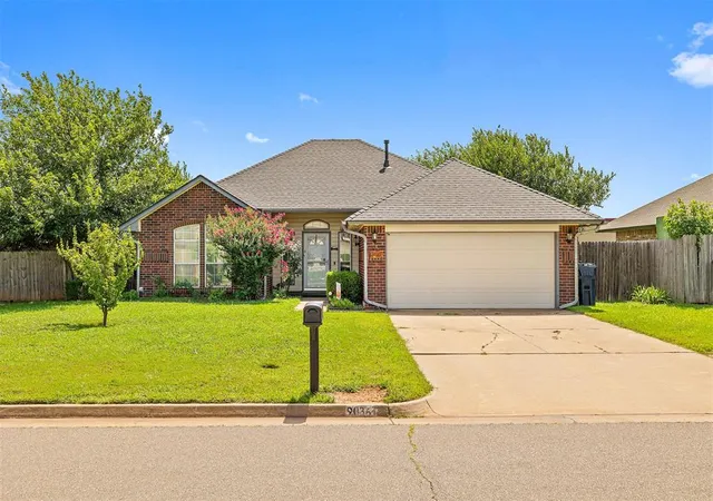 Photo 1 of Single family home for sale at 9036 Buttonwood Ave, Moore, OK 73160 | MLS# 1237218 | Listing updated on 2026-09-30
