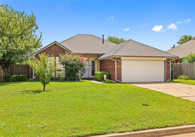 Photo 2 of Single family home for sale at 9036 Buttonwood Ave, Moore, OK 73160 | MLS# 1237218 | Listing updated on 2026-09-30