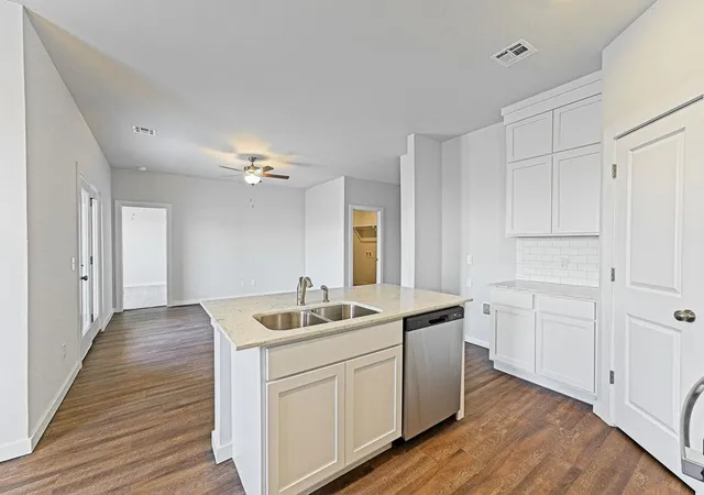 4th image of 1710 Oak Wy, Tuttle, OK 73089 | MLS# 1237219