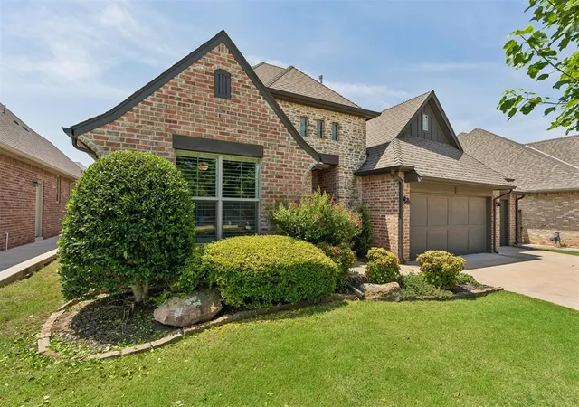 3rd image of 2408 Semillon Wy, Edmond, OK 73012 | MLS# 1237252