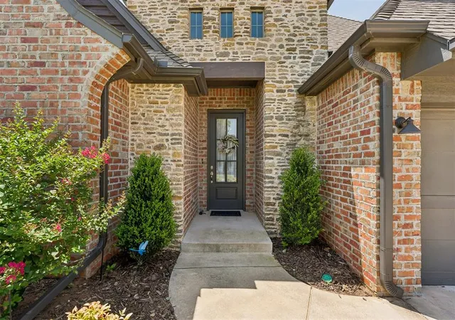 4th image of 2408 Semillon Wy, Edmond, OK 73012 | MLS# 1237252