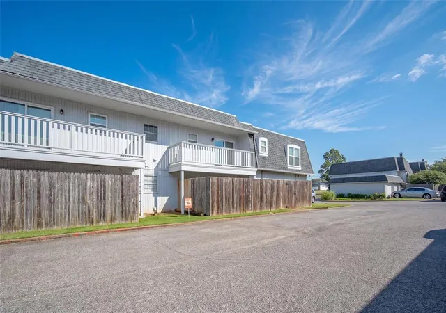 Photo 26 of Condo for sale at 11417 N May Ave #B, Oklahoma City, OK 73120 | MLS# 1237259 | Listing updated on 2026-08-26