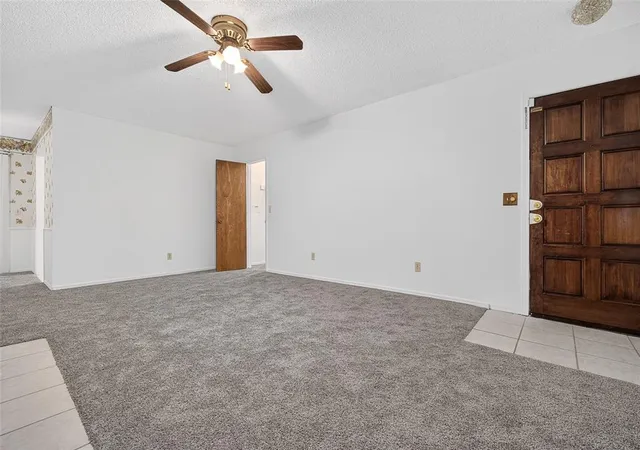 Listing Photo 5 - Condo for sale in building located at 11417 N May Ave, Oklahoma, OK 73120 - Unit #B