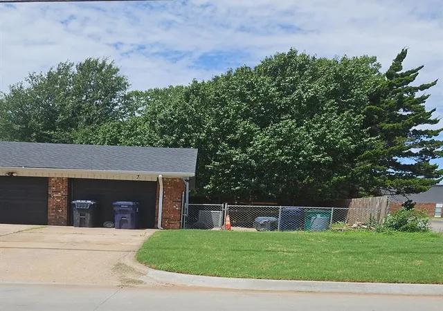 Photo 31 of Single family home for sale at 12217 Greystone Ter, Oklahoma City, OK 73120 | MLS# 1237270 | Listing updated on 2026-07-13