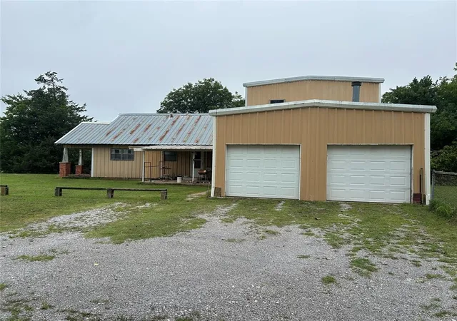 Photo 2 of Single family home for sale at 9905 Alameda Dr, Norman, OK 73026 | MLS# 1237273 | Listing updated on 2026-07-02