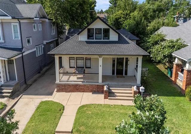 Photo 3 of Sale Pending at 904 NW 20th Street, Oklahoma City, OK 73106 | MLS# 1237281 | Listing updated on 2026-09-30
