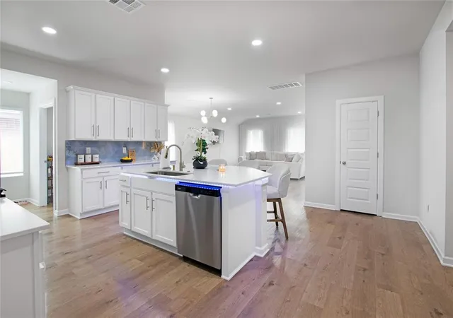 Photo 3 of Single family home for sale at 10204 NW 28th Street, Yukon, OK 73099 | MLS# 1237282 | Listing updated on 2026-09-19