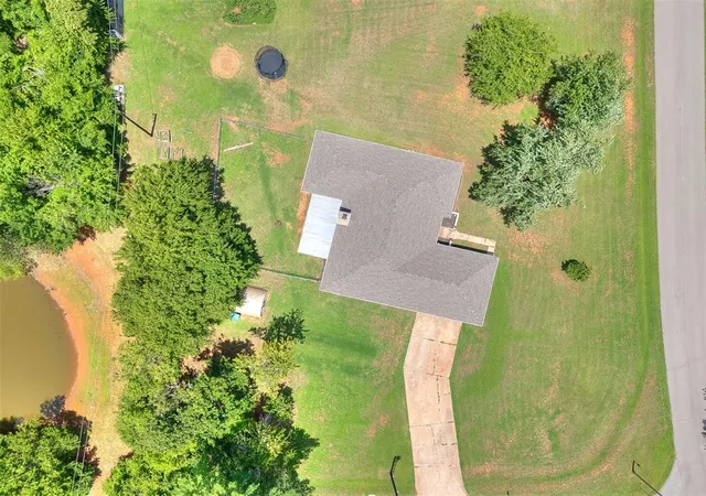 43rd image of 400 Ridgewood Dr, Tuttle, OK 73089 | MLS# 1237290