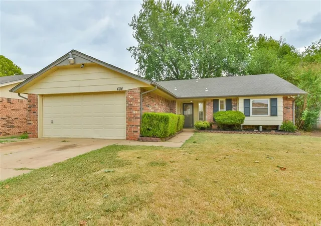 1st image of 404 S Bouziden Dr, Moore, OK 73160 | MLS# 1237312