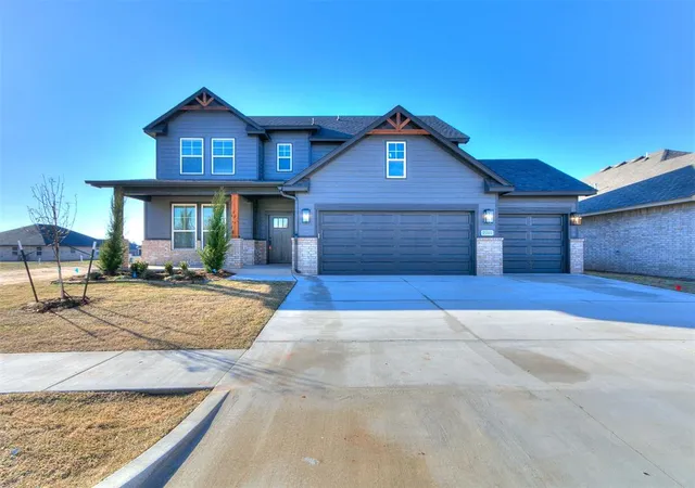 3rd image of 7701 Three Woods Ln, Yukon, OK 73099 | MLS# 1237334