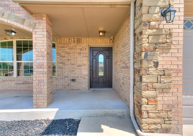 Photo 2 of Single family home for sale at 613 Southwest 7th St, Moore, OK 73160 | MLS# 1237337 | Listing updated on 2026-08-21