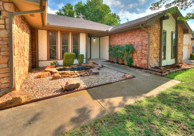 Homes for sale in Oklahoma City, OK | 7413 Nw 103Rd St, Oklahoma City, OK 73162 | MLS# 1237338