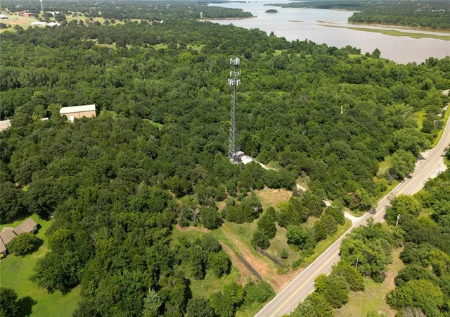 2nd image of 6109 E Memorial Rd, Edmond, OK 73013 | MLS# 1237361