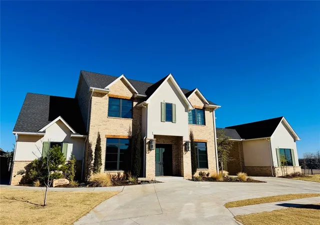 1st image of 2508 Kingdom Ln, Yukon, OK 73099 | MLS# 1237366
