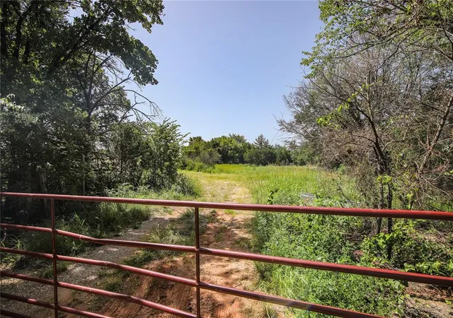 Homes for sale in Tecumseh, OK | 36391 Little River Rd, Tecumseh, OK 74873 | MLS# 1237376