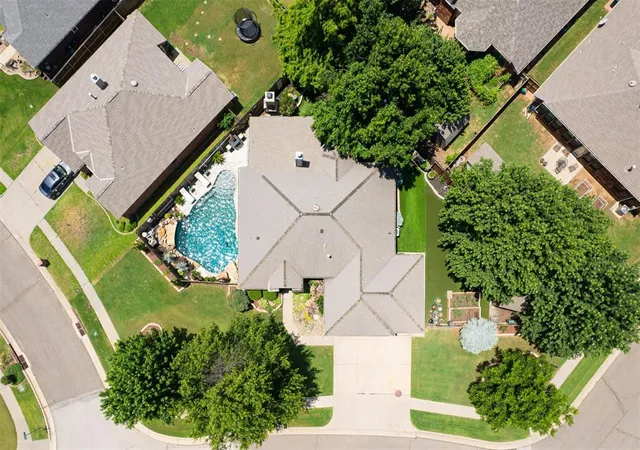1st image of 3117 Brighton Pl, Yukon, OK 73099 | MLS# 1237381