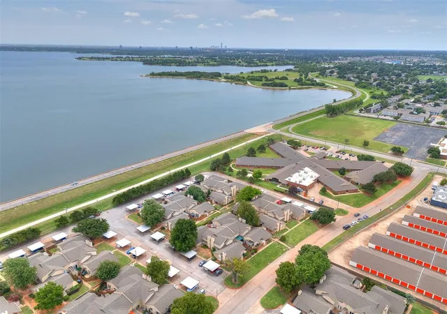 37th image of 9636 N Hefner Village Blvd, Oklahoma City, OK 73162 | MLS# 1237385