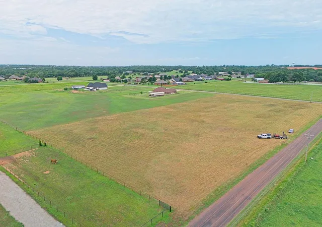 4th image of W 2220 W Burr Oak Rd, Goldsby, OK 73093 | MLS# 1237389