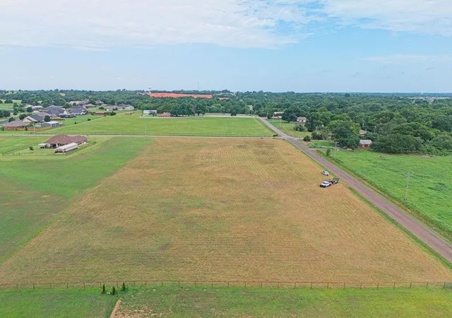5th image of W 2220 W Burr Oak Rd, Goldsby, OK 73093 | MLS# 1237389