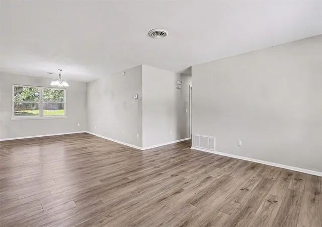 Photo 3 of Sale Pending at 3320 Meadowbrook Dr, Oklahoma City, OK 73110 | MLS# 1237390 | Listing updated on 2026-09-19