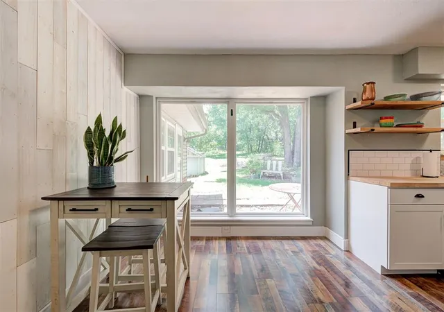 1st image of 1409 Leawood Dr, Edmond, OK 73034 | MLS# 1237398
