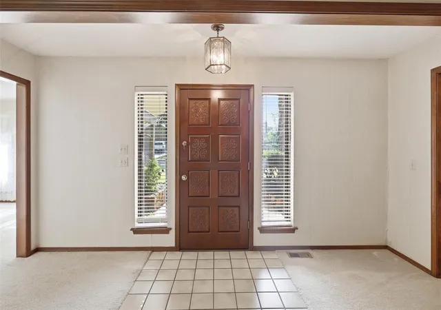5th image of 3703 Marked Tree Dr, Edmond, OK 73013 | MLS# 1237401
