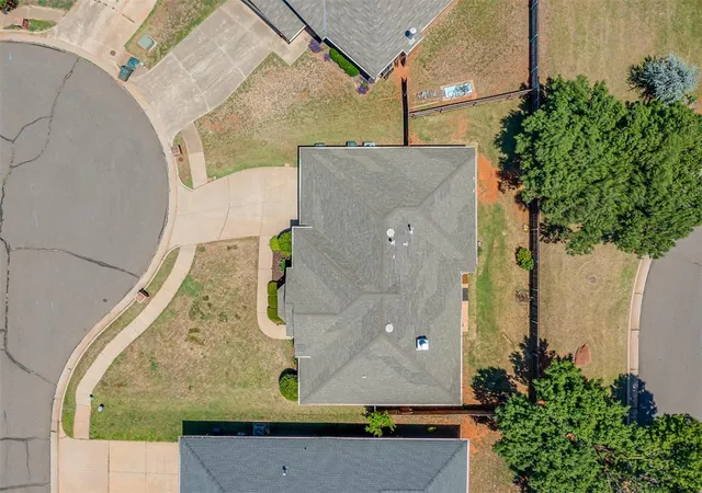 50th image of 700 Taber Ln, Edmond, OK 73003 | MLS# 1237422