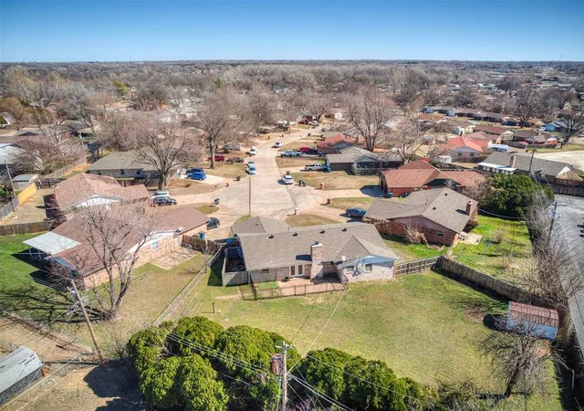 Homes for sale in Midwest City, OK | 222 Shadybrook Pl, Midwest City, OK 73110 | MLS# 1237423
