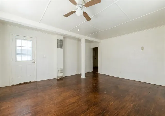 3rd image of 1204 W B Ave, Elk City, OK 73644 | MLS# 1237433