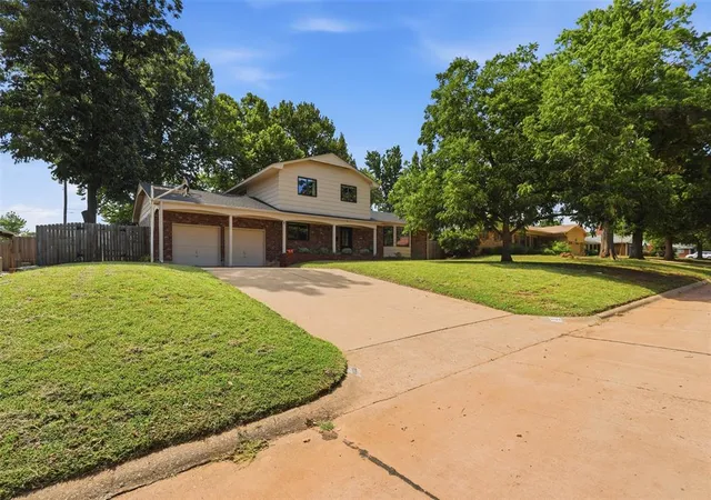 2nd image of 1124 N Lincoln St, Stillwater, OK 74075 | MLS# 1237443