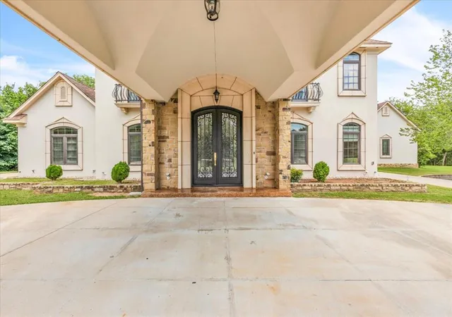 Homes for sale in Jones, OK | 14000 Edmond Lake Dr, Jones, OK 73049 | MLS# 1237458