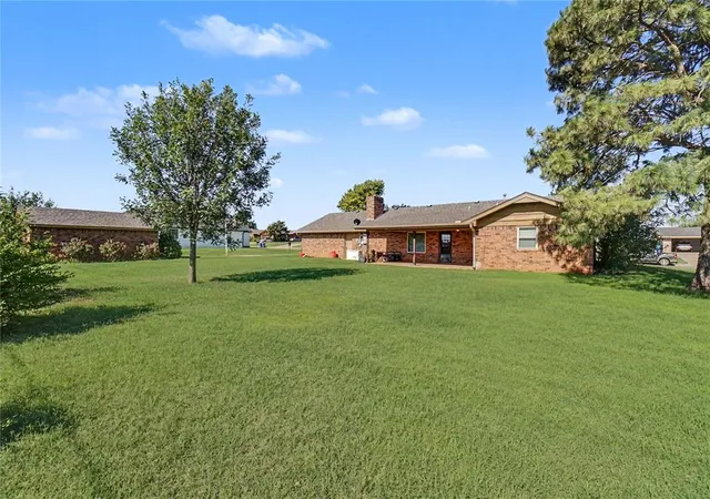 Homes for sale in Cordell, OK | 123 W Quail Dr, Cordell, OK 73632 | MLS# 1237470