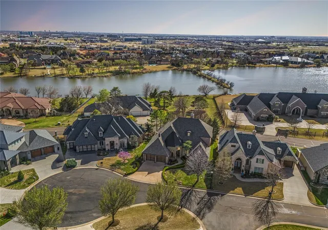 2nd image of 15613 Via Sierra, Edmond, OK 73013 | MLS# 1237475