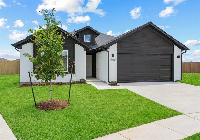 3rd image of 1400 Sw 158Th Ter, Oklahoma City, OK 73170 | MLS# 1237476