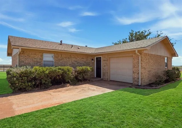 Photo 4 of Sale Pending at 20372 E County Rd 175, Elmer, OK 73539 | MLS# 1237477 | Listing updated on 2026-08-20