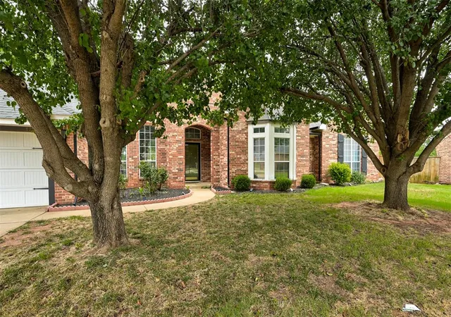 3rd image of 12700 Whitefield Cir, Oklahoma City, OK 73142 | MLS# 1237487