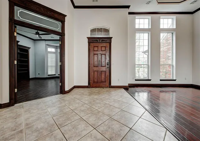 5th image of 12700 Whitefield Cir, Oklahoma City, OK 73142 | MLS# 1237487