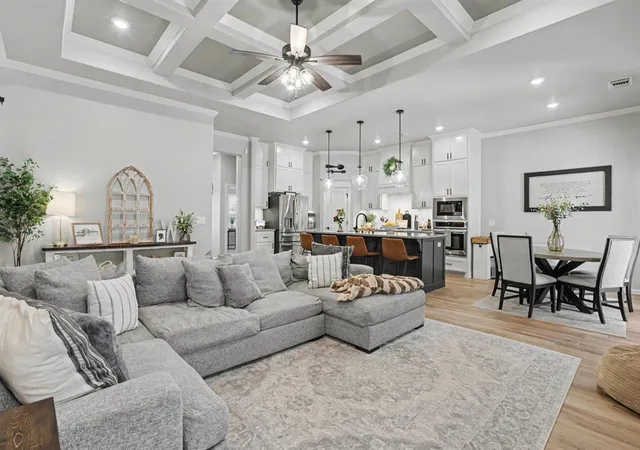 4th image of 8201 Lambert Wy, Edmond, OK 73034 | MLS# 1237490