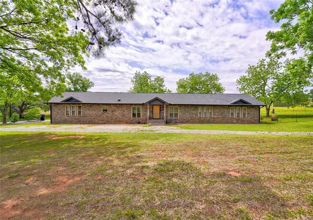 Homes for sale in Noble, OK | 13800 E Maguire Rd, Noble, OK 73068 | MLS# 1237505