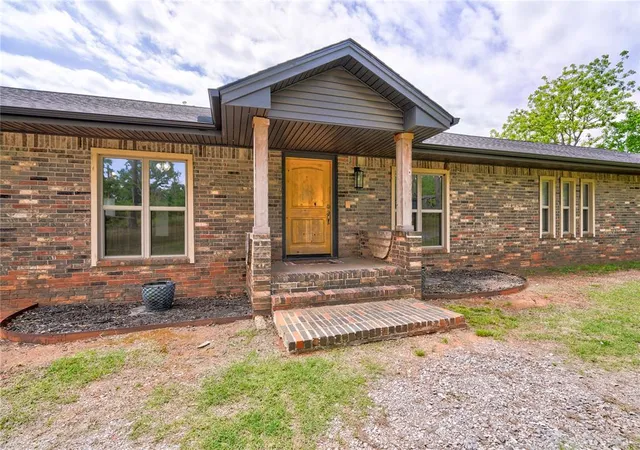 Homes for sale in Noble, OK | 13800 E Maguire Rd, Noble, OK 73068 | MLS# 1237505