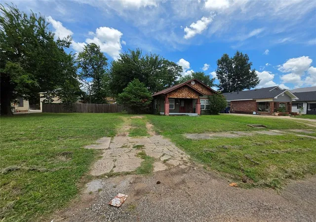 Homes for sale in Shawnee, OK | 1313 N Beard Ave, Shawnee, OK 74801 | MLS# 1237514