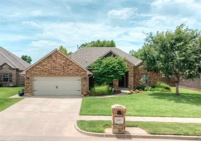 2nd image of 14005 Savannah River Wy, Yukon, OK 73099 | MLS# 1237515