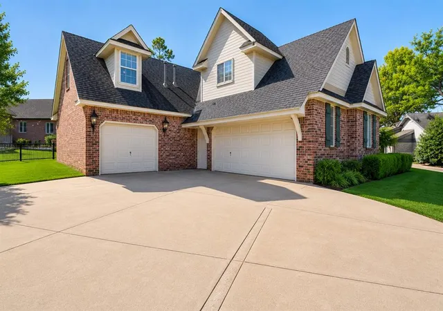 2nd image of 1308 Burnham Ct, Edmond, OK 73025 | MLS# 1237516