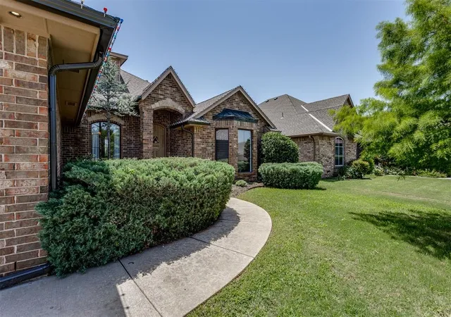 1st image of 2912 Sw 136th Ter, Oklahoma City, OK 73170 | MLS# 1237519