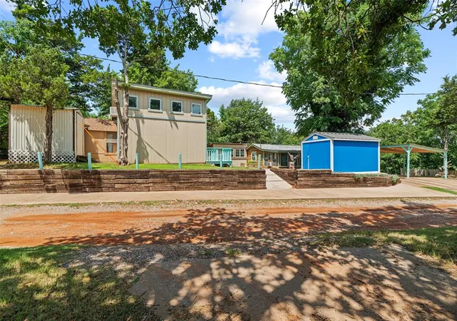 Homes for sale in Hinton, OK | 21306 E Tenth St, Hinton, OK 73047 | MLS# 1237533