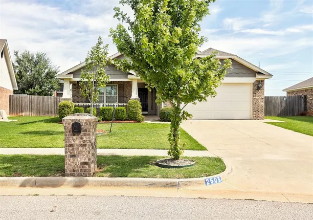 1st image of 2605 Nw 191st St, Edmond, OK 73012 | MLS# 1237534