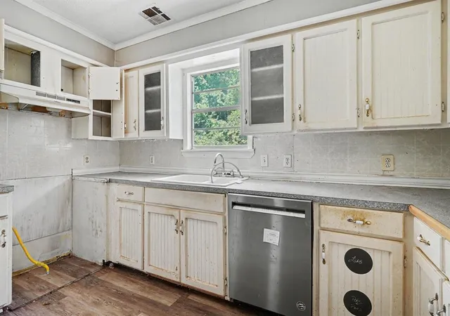 Homes for sale in Tecumseh, OK | 702 W Highland St, Tecumseh, OK 74873 | MLS# 1237544
