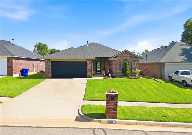Homes for sale in Norman, OK | 115 Tecumseh Ridge Rd, Norman, OK 73069 | MLS# 1237551