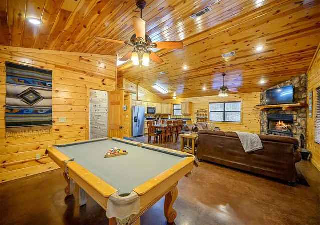 Homes for sale in Broken Bow, OK | 184 Mangrove Rd, Broken Bow, OK 74728 | MLS# 1237568