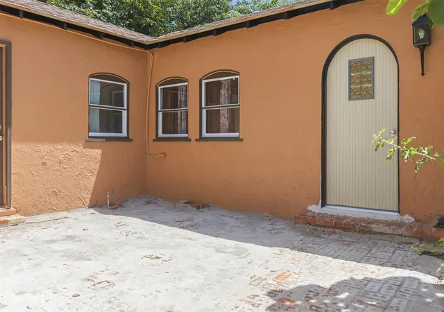 Homes for sale in Pauls Valley, OK | 202 Sycamore St, Pauls Valley, OK 73075 | MLS# 1237574